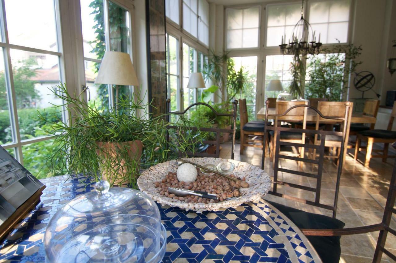 Embassy Row Bnb Zagreb Bagian luar foto
